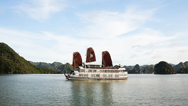 The Best Halong Bay Cruises for 2023 -2024